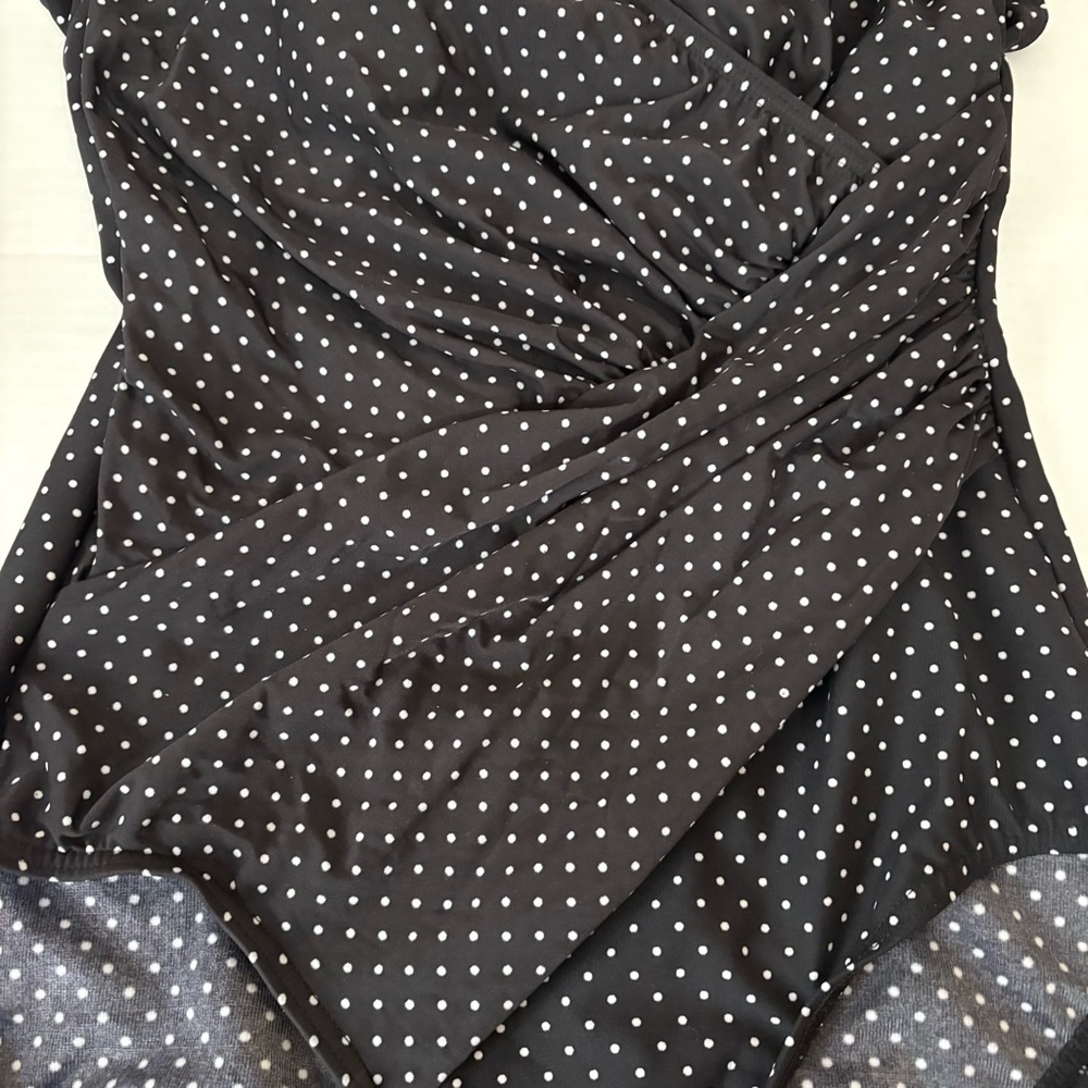 MIRACLESUIT Black with White Polkadots One Piece Swimsuit - Picture 4 of 7
